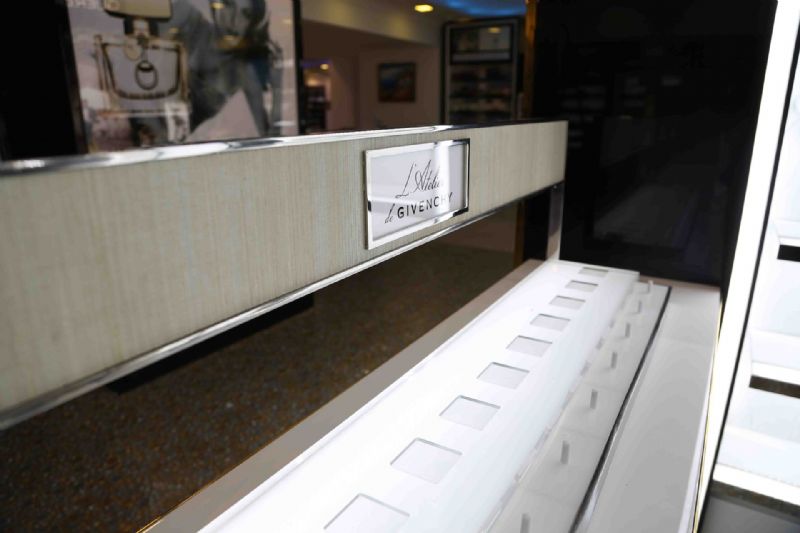 GIVENCHY FRENCH HOUSE