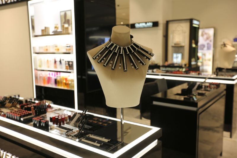 GIVENCHY  DE BIJENKORF AMSTERDAM